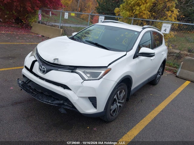 Toyota RAV4 LE 2016 2T3BFREV8GW510487 Image 2