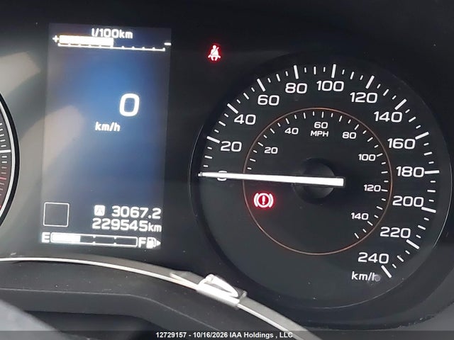 Subaru Crosstrek 2018 JF2GTABC5J9351875 Image 15
