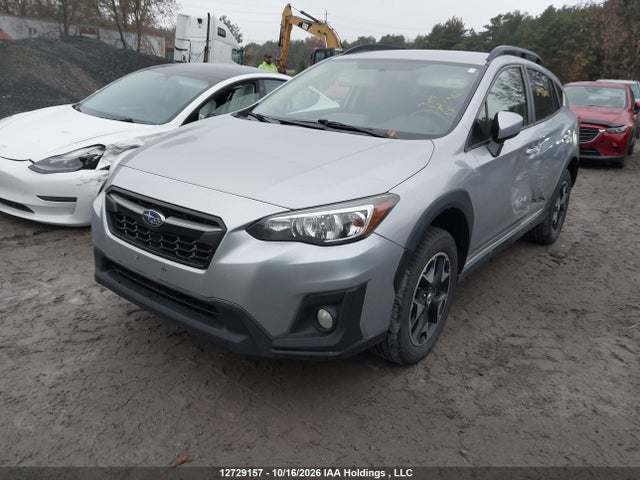 Subaru Crosstrek 2018 JF2GTABC5J9351875 Image 2