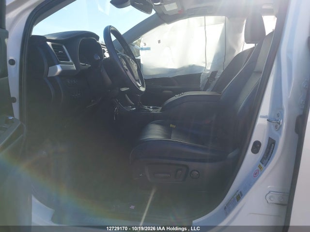 Продаж на аукціоні авто 2019 Toyota Highlander Limited/ltd Platinum, vin: 5TDDZRFH4KS995410, номер лоту: 12729170