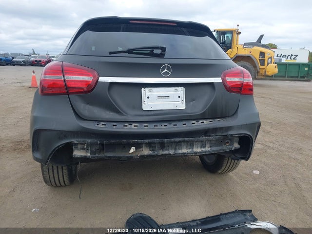 WDCTG4GB5JJ382247 Mercedes-Benz Gla 250 4matic