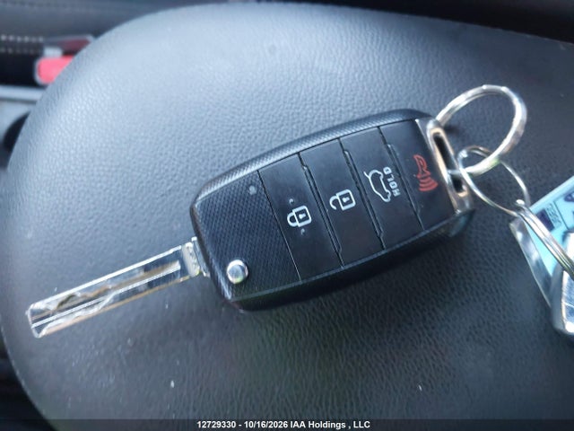 KIA Soul 2016 KNDJN2A23G7859733 Image 11