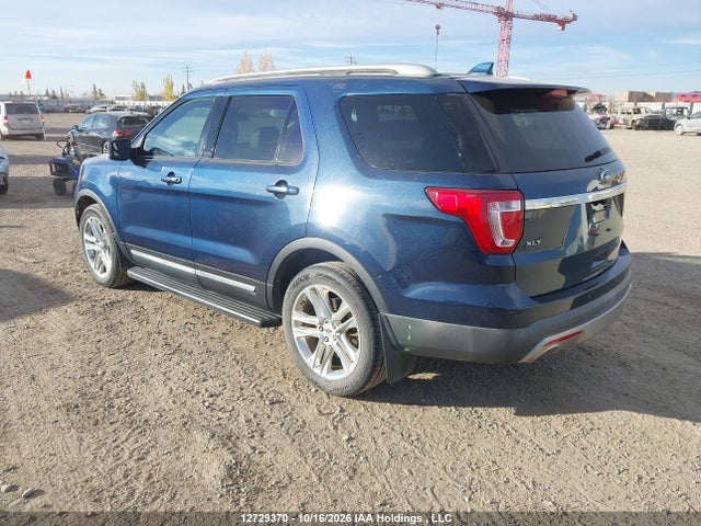 12729370 :رقم المزاد ، 1FM5K8D8XHGD60812 vin ، 2017 Ford Explorer Xlt مزاد بيع