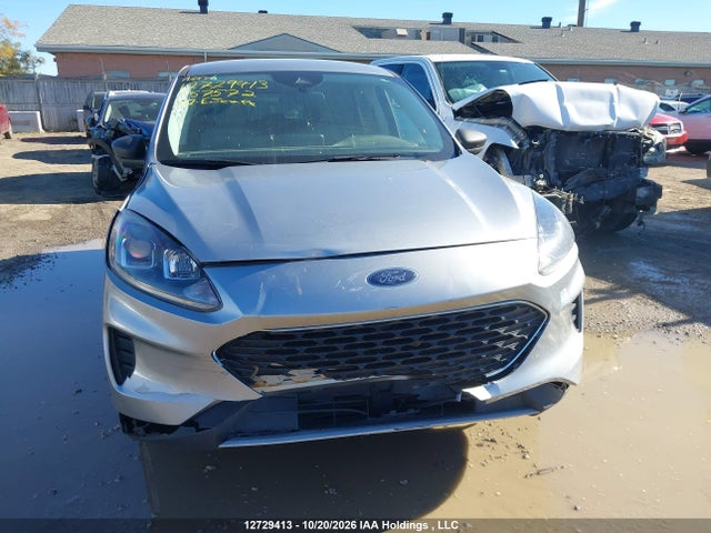1FMCU9G64NUA57572 Ford ESCAPE SE