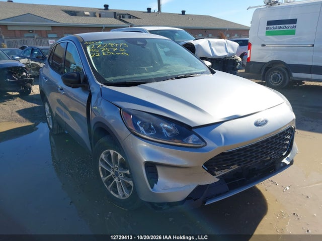 1FMCU9G64NUA57572 Ford ESCAPE SE