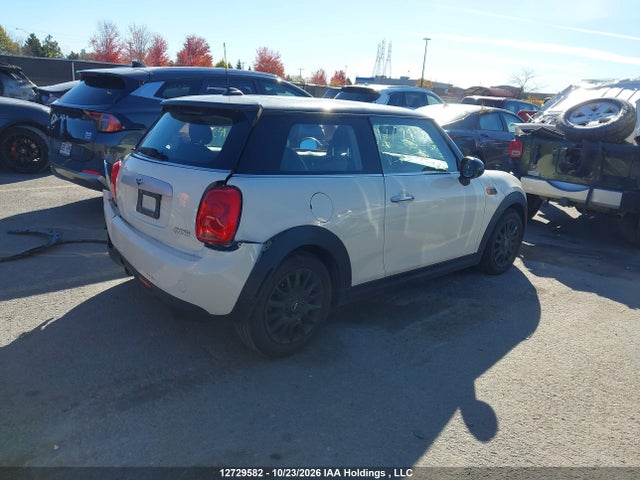 Продаж на аукціоні авто 2015 Mini Cooper, vin: WMWXM5C55F3A97582, номер лоту: 12729582