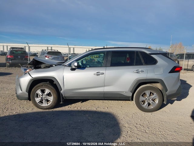 2T3RWRFV2NW132967 Toyota Rav4 Xle