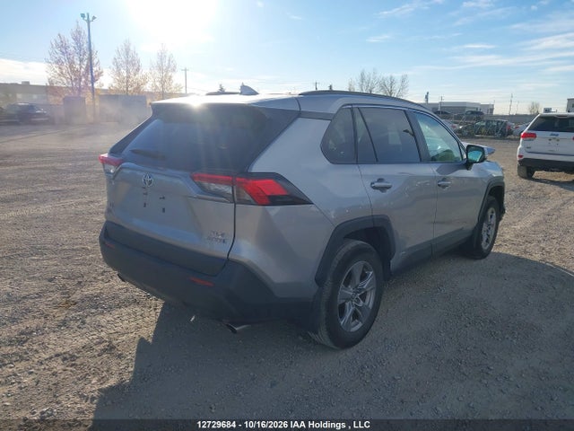 2T3RWRFV2NW132967 Toyota Rav4 Xle