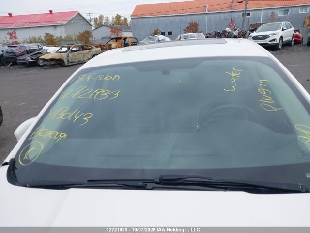 12721933 :رقم المزاد ، 3FA6P0PU4JR130143 vin ، 2018 Ford Fusion Energi Se Luxury مزاد بيع