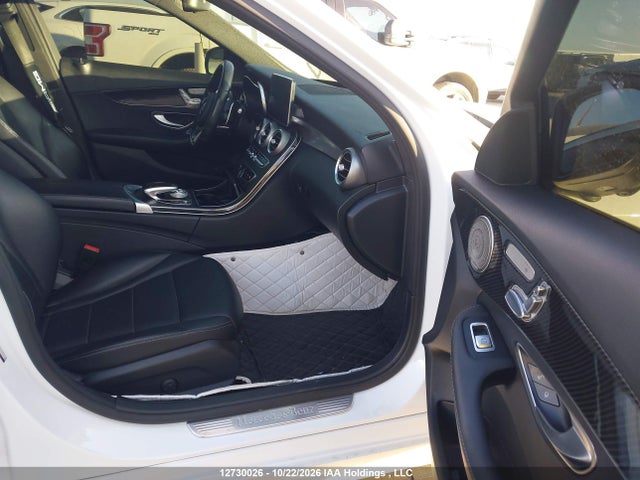 55SWF4KB6HU228885 Mercedes-Benz C 300 4matic
