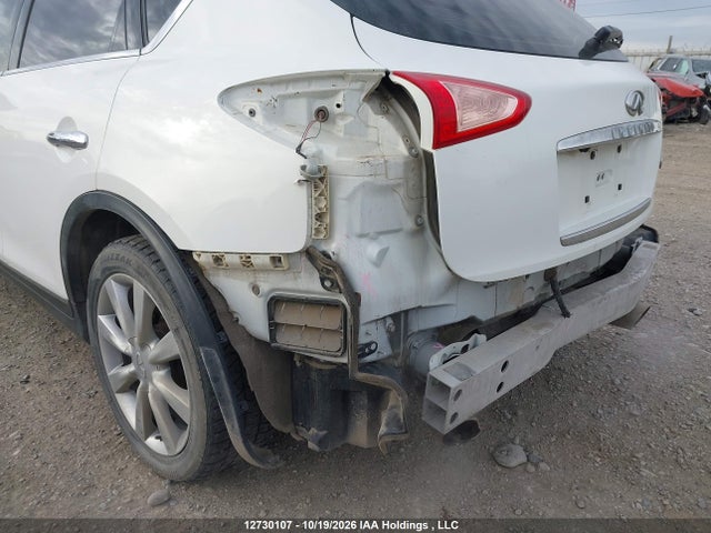 Продажа на аукционе авто 2015 Infiniti Qx50, vin: JN1BJ0HR0FM773970, номер лота: 12730107