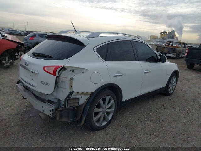 Продажа на аукционе авто 2015 Infiniti Qx50, vin: JN1BJ0HR0FM773970, номер лота: 12730107