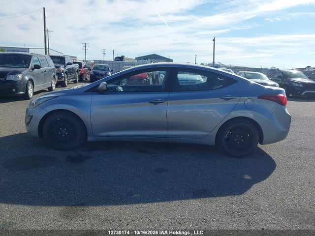 Hyundai ELANTRA GL 2016 5NPDH4AEXGH746870 Image 13