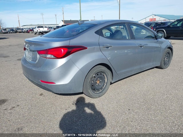 Hyundai ELANTRA GL 2016 5NPDH4AEXGH746870 Image 4