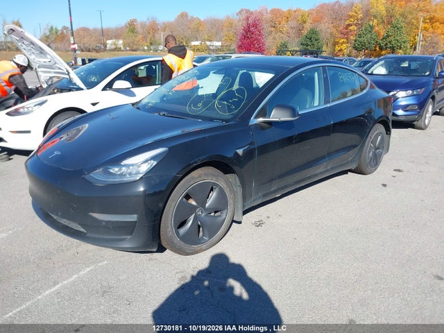 12730181 :رقم المزاد ، 5YJ3E1EB4KF393827 vin ، 2019 Tesla Model 3 Long Range/performance مزاد بيع