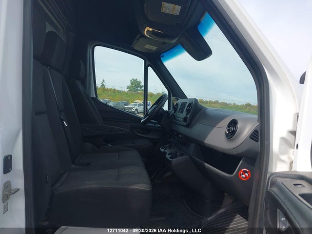 W1Y4EDHY0LP223456 Mercedes-Benz Sprinter 2500 High Roof V6