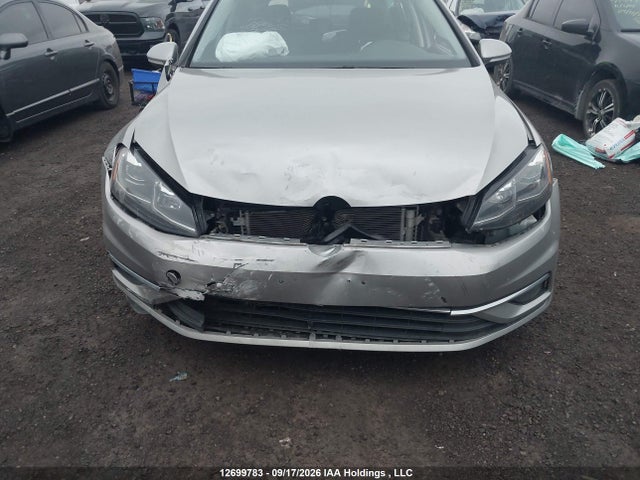 3VWA17AU0JM264374 Volkswagen Golf 1.8 Tsi Highline