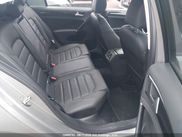 3VWA17AU0JM264374 Volkswagen Golf 1.8 Tsi Highline