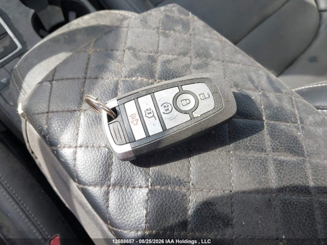 Продаж на аукціоні авто 2022 Ford Escape Titanium, vin: 1FMCU9J91NUA76969, номер лоту: 12688657
