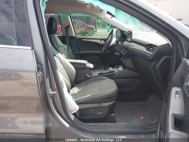 Продаж на аукціоні авто 2022 Ford Escape Titanium, vin: 1FMCU9J91NUA76969, номер лоту: 12688657