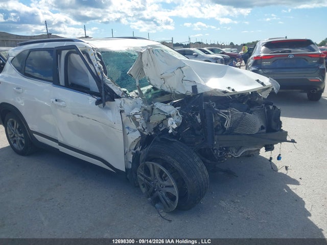 KIA SELTOS EX 2023 KNDEUCAA1P7354453 main image