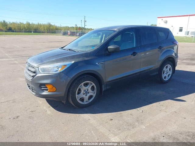 2017 Ford Escape S მანქანა იყიდება აუქციონზე, vin: 1FMCU0F78HUD00536, აუქციონის ნომერი: 12706455