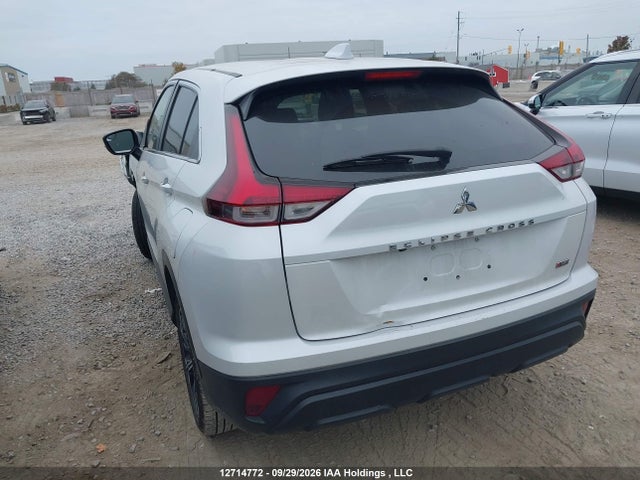 JA4ATUAA2NZ602924 Mitsubishi Eclipse Cross Es