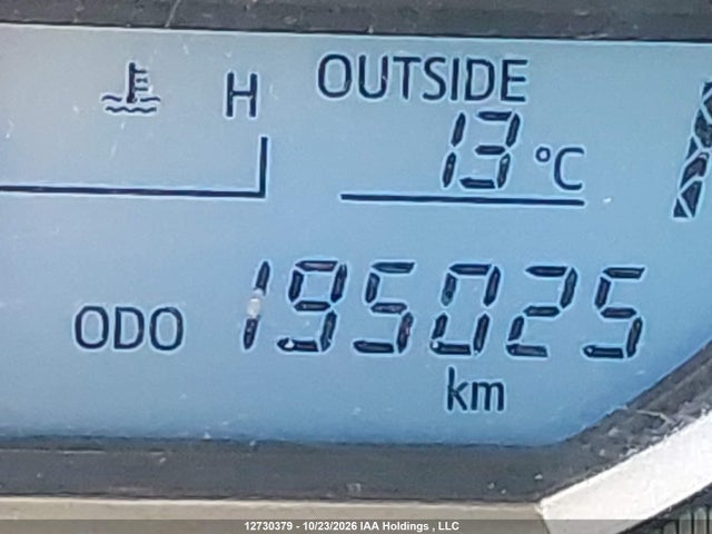 2T3ZFREVXEW128179 Toyota RAV4 LE