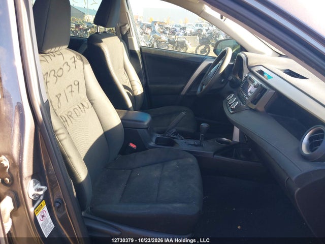 2T3ZFREVXEW128179 Toyota RAV4 LE