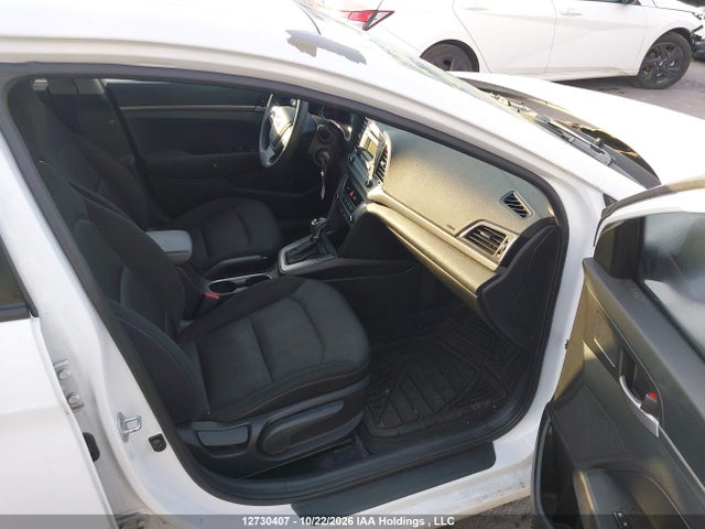 Hyundai ELANTRA SE 2017 5NPD74LF4HH137137 Image 5