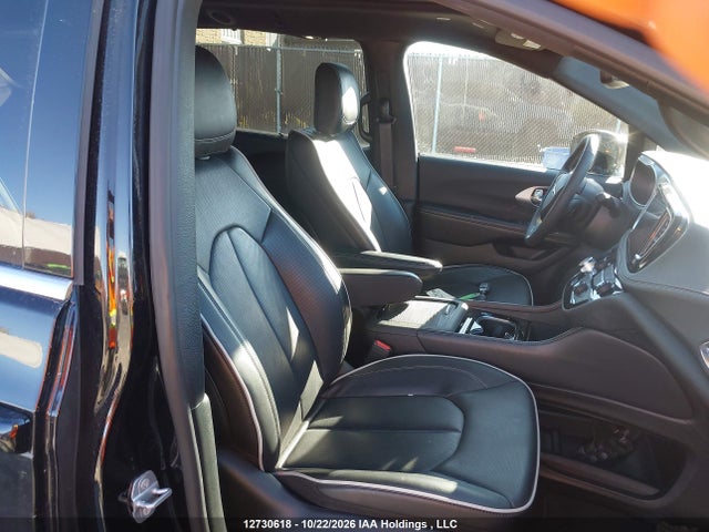 Chrysler Pacifica Limited 2026 2C4RC1GG0TR256446 Image 5