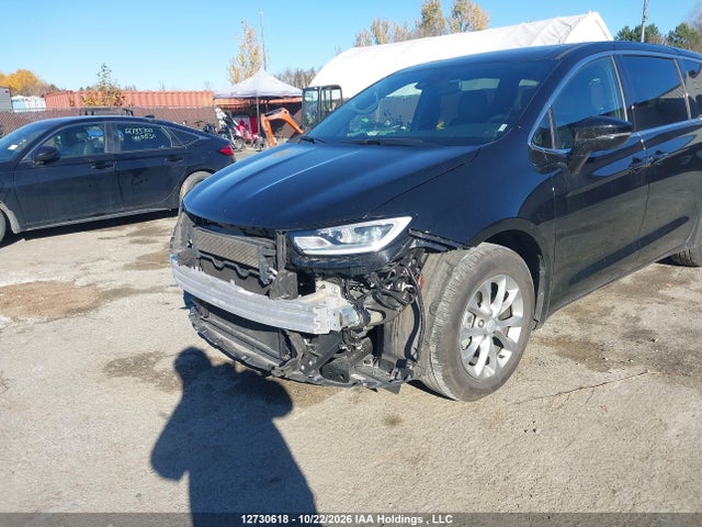 Chrysler Pacifica Limited 2026 2C4RC1GG0TR256446 Image 6