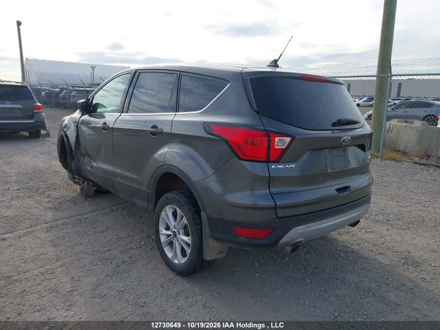 Ford ESCAPE SE 2019 1FMCU9GD4KUC40867 Image 3