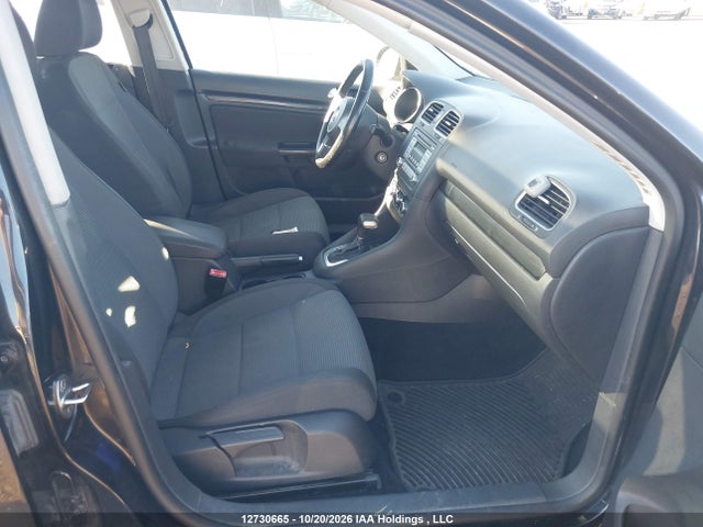 12730665 :رقم المزاد ، 3VWMX7AJ7AM628615 vin ، 2010 Volkswagen Jetta S مزاد بيع