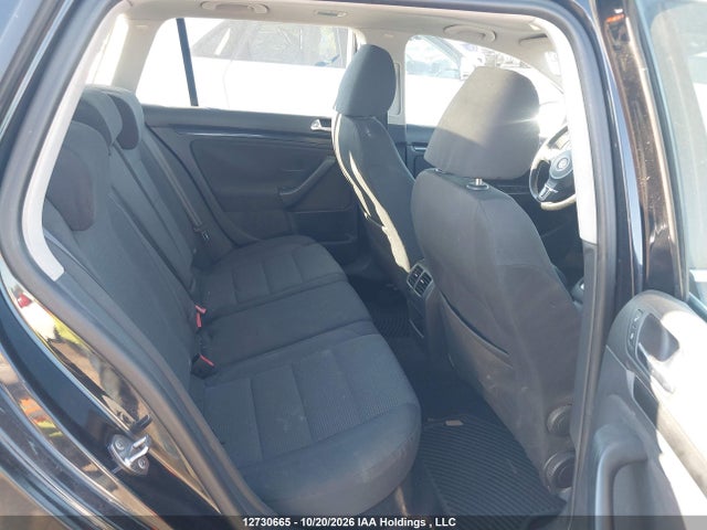 12730665 :رقم المزاد ، 3VWMX7AJ7AM628615 vin ، 2010 Volkswagen Jetta S مزاد بيع