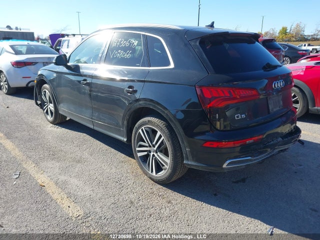 Audi Q5 45 Technik 2020 WA1FNAFY9L2078066 Image 3