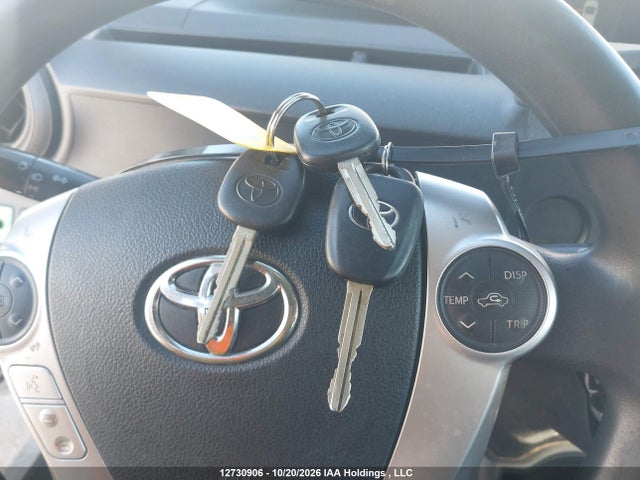 Toyota PRIUS C 2015 JTDKDTB3XF1583959 Image 11