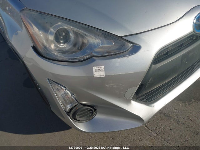 Toyota PRIUS C 2015 JTDKDTB3XF1583959 Image 6