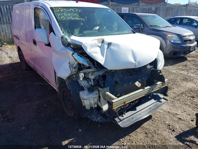 2015 3N6CM0KN8FK715035 главное изображение
