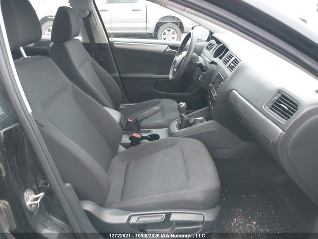 3VW1K7AJ5FM292973 Volkswagen Jetta 2.0l Trendline/2.0l Trendline+