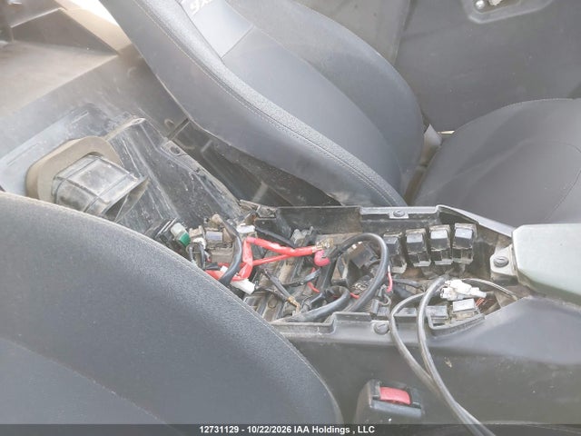 Yamaha YXZ1000 2021 5Y4AN29W8MA300479 Image 6