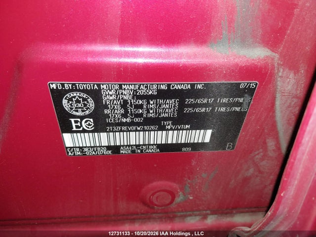 2T3ZFREV0FW210262 Toyota RAV4 LE