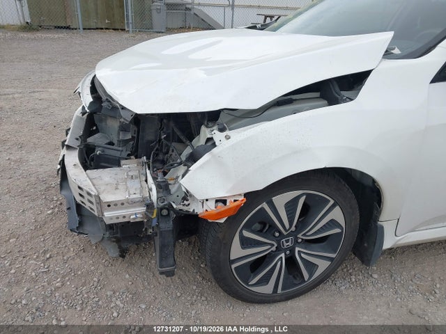 Honda CIVIC EX 2018 2HGFC2F85JH006031 Image 12