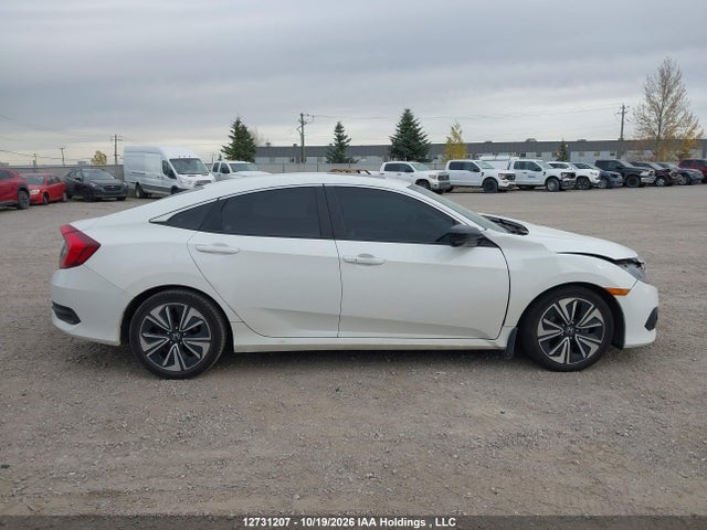 Honda CIVIC EX 2018 2HGFC2F85JH006031 Image 14