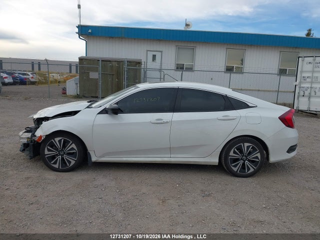 Honda CIVIC EX 2018 2HGFC2F85JH006031 Image 15