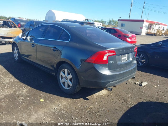 12731333 :رقم المزاد ، YV1622FS8C2023571 vin ، 2012 Volvo S60 T5 Level 1/t5 Level 2 مزاد بيع