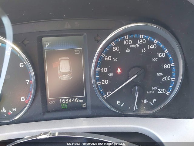 2T3BFREVXJW739552 Toyota RAV4 LE