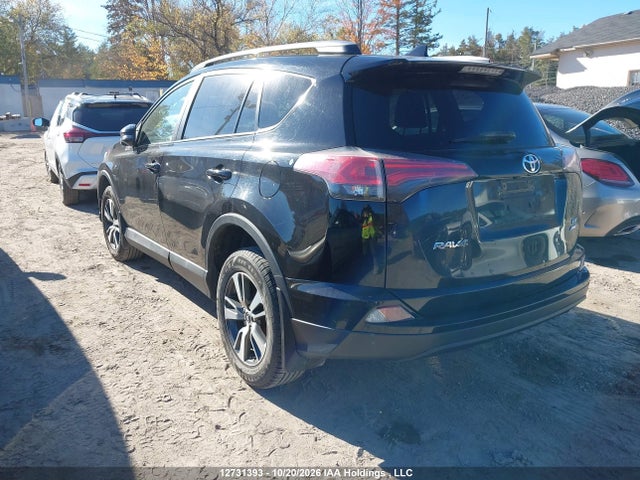 2T3BFREVXJW739552 Toyota RAV4 LE