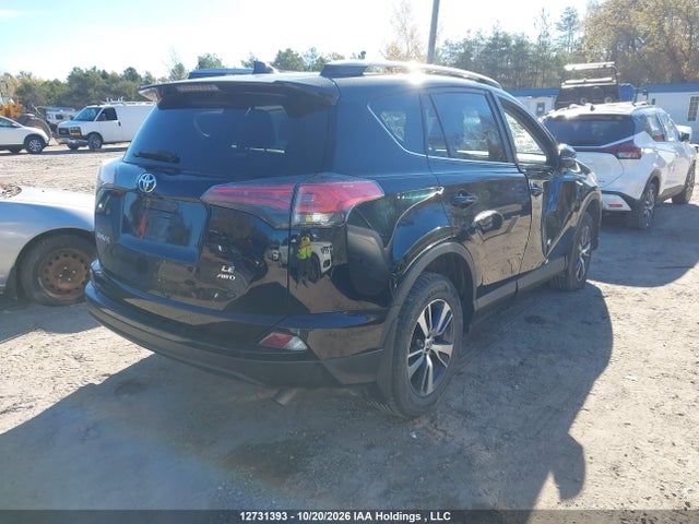 2T3BFREVXJW739552 Toyota RAV4 LE