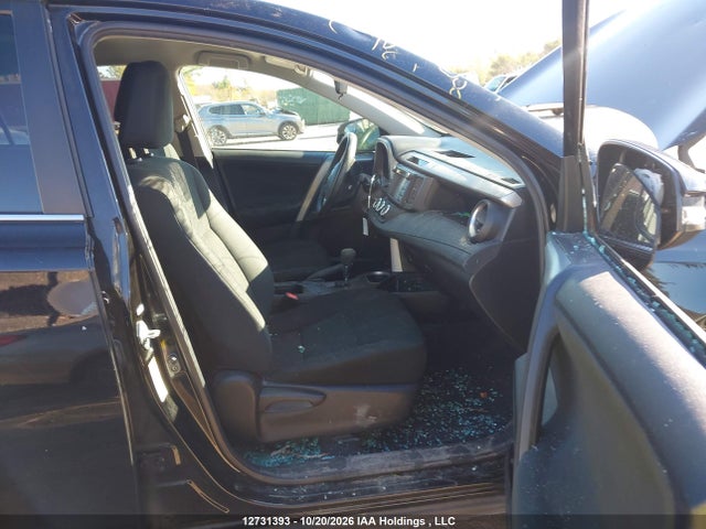 2T3BFREVXJW739552 Toyota RAV4 LE
